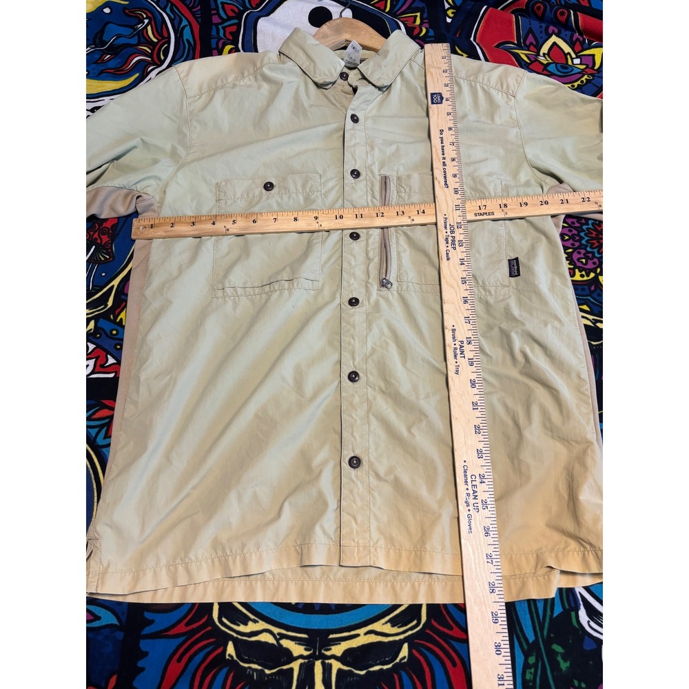 Patagonia Lightweight Button Up Hiking Shirt Outdoor Travel Tan Size M - Picture 7 of 7